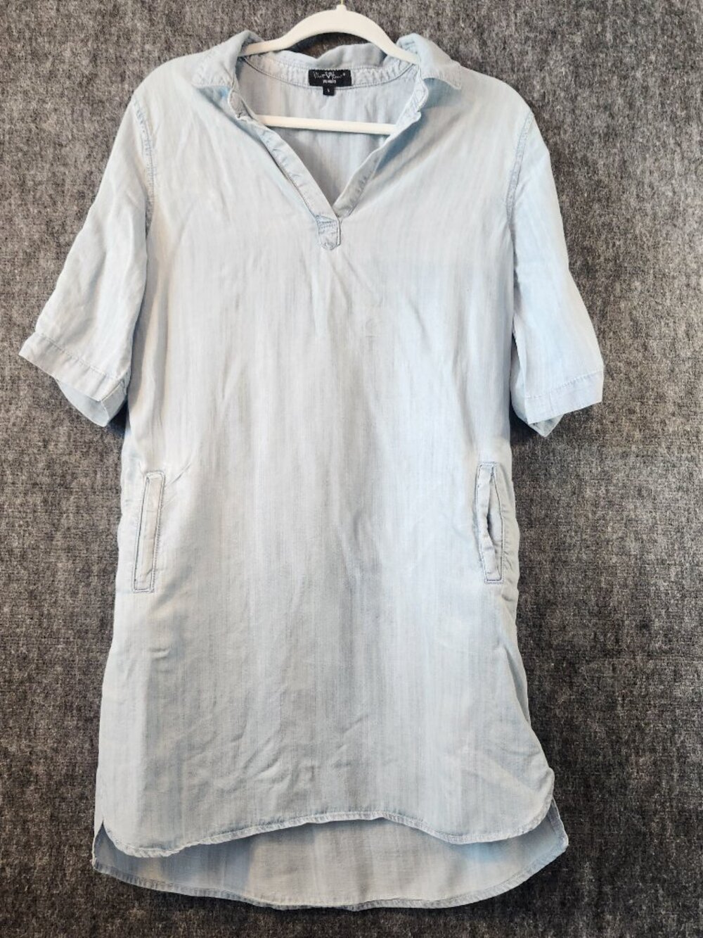 Velvet Heart Light Wash Chambray Shift Dress Small 100% Tencel Blue Pockets